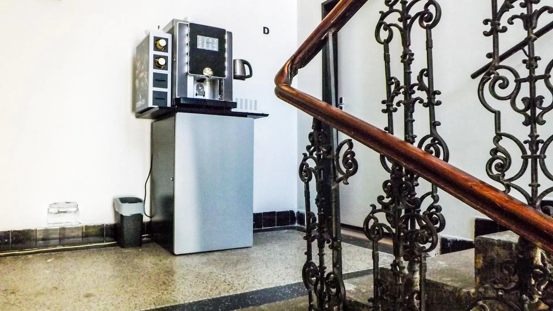 Spacious Room E1 Prague Homestay