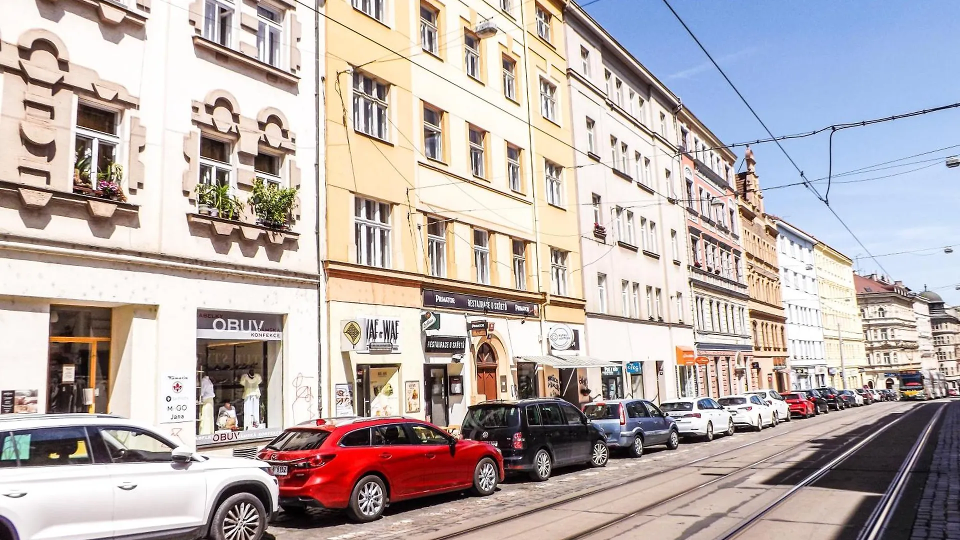Homestay Spacious Room E1 Prague