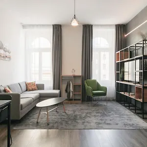 Coru House דירה