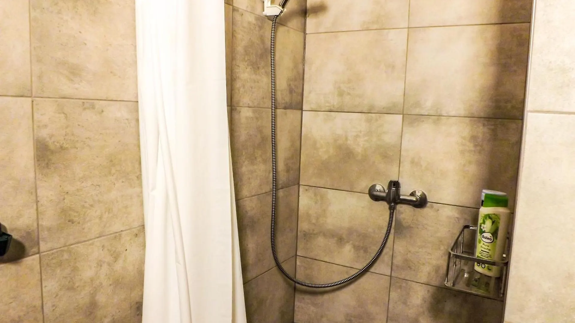 Pansiyon Spacious Room E1 Prag Çek Cumhuriyeti